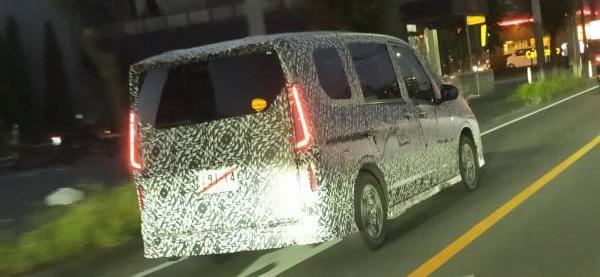 日產