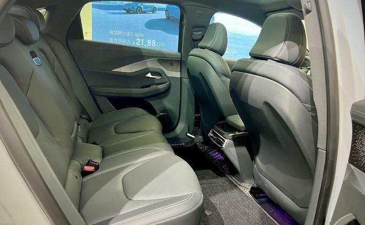 奔馳C級,奔馳,理念,遠程