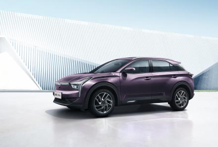 哪吒汽車,哪吒U,哪吒V,哪吒S,海豚
